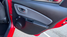 Toyota Yaris 1.33 VVT-i Sport 5dr Petrol Hatchback